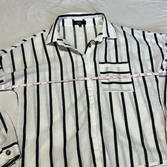 LuLu’s Black & White Cotton Striped Button Up XS EUC - Picture 3 of 5